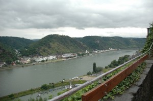 Ueber den Rhein: A view across the Rhein